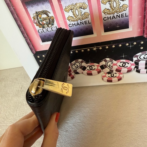 CHANEL Black Leather Timeless CC Logo Zipped Long Wallet Purse - Picture 9 of 14